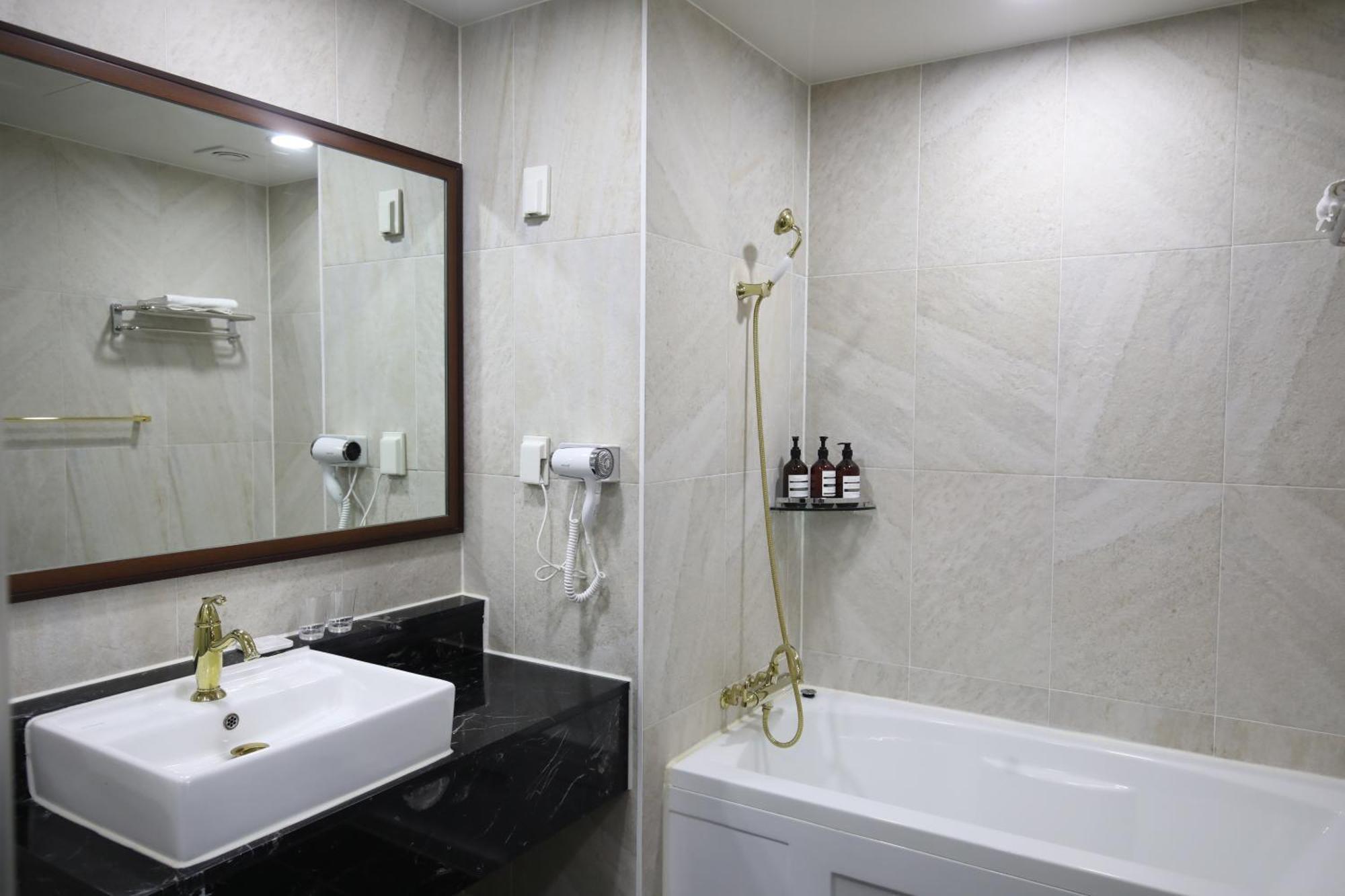 Benikea Hotel Seosan 外观 照片
